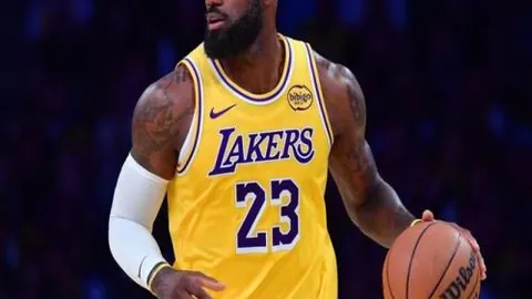 林高远击败丹麦名将夺冠，国乒双星3-1逆袭，16强征程首战告捷